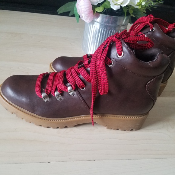 Womens Lace up Hiking Boots - Picture 3 of 4